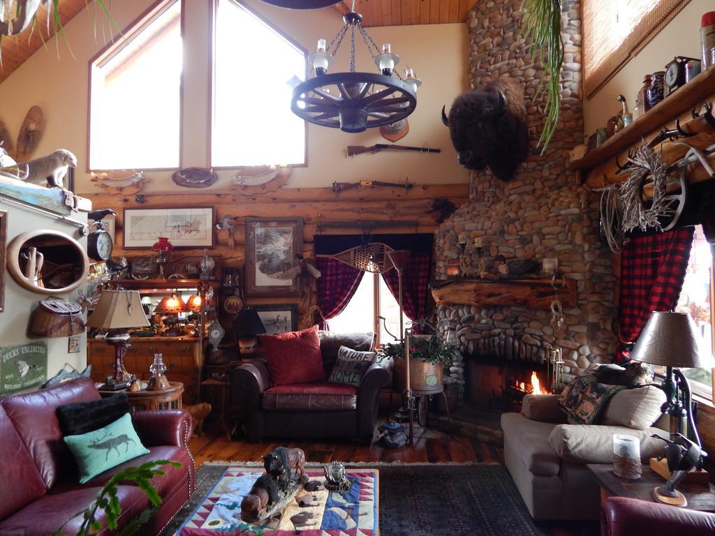 Idle Spurs Log Cabin Bed & Breakfast Блэк Даймонд Экстерьер фото