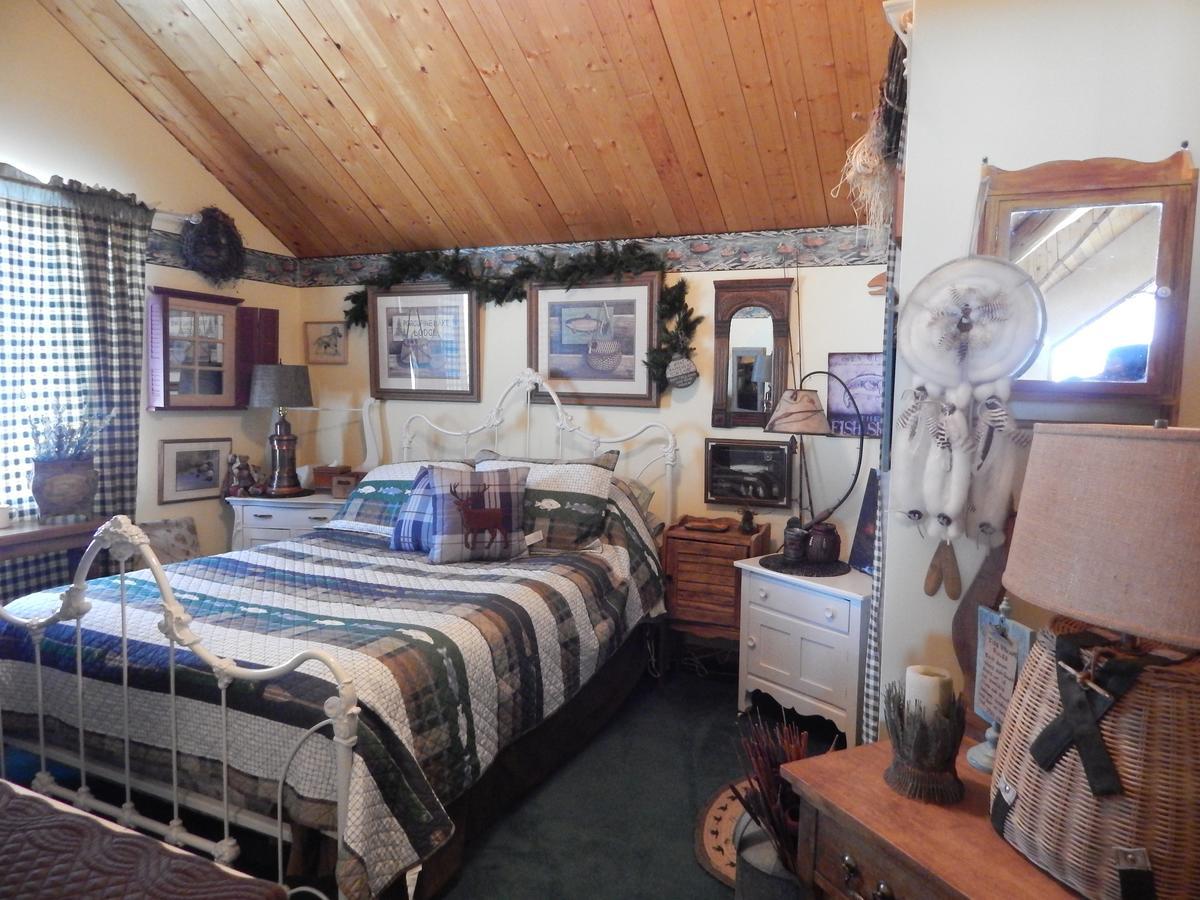 Idle Spurs Log Cabin Bed & Breakfast Блэк Даймонд Экстерьер фото